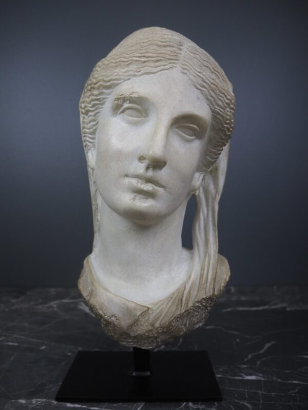 Aphrodite head White