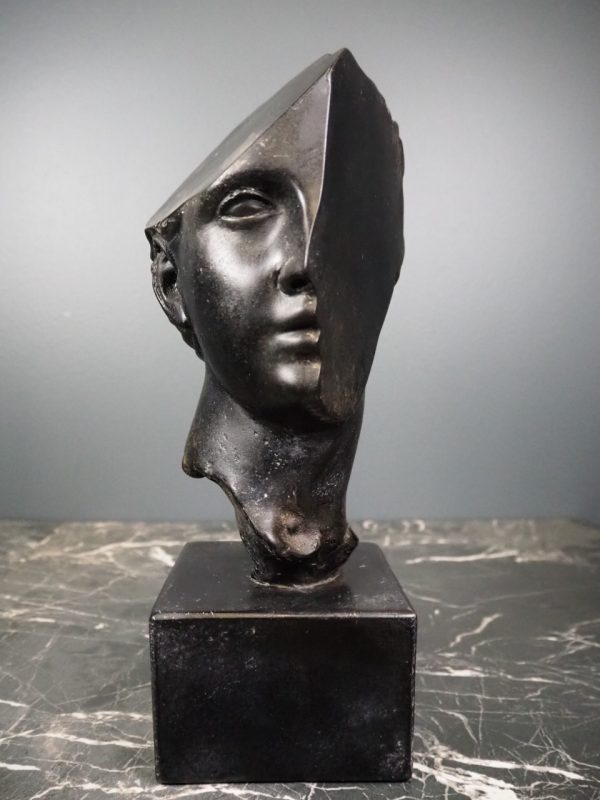 Aphrodite head on base  black