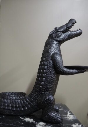 Cedric crocodile waiter black