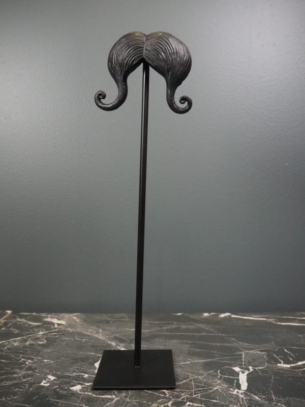 Resin Beard w Base BLACK - Image 2