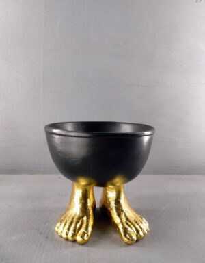 Round pot in black w/ GL foot stand
