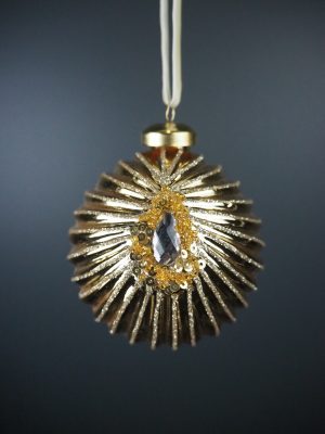 Cadenza glass ball