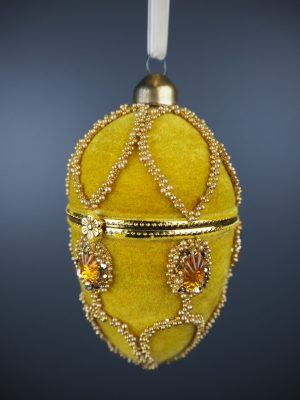 Oria glass egg