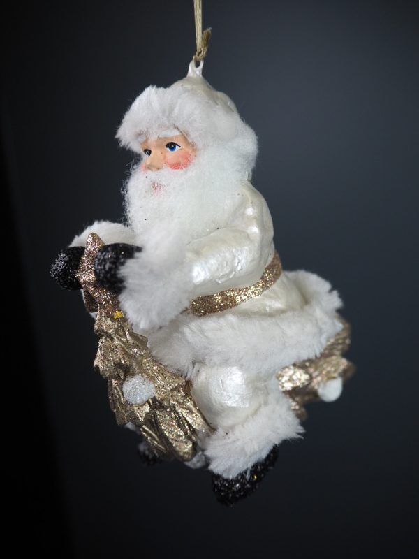 Santa in pearwhite w/ fur motor tree - Image 2