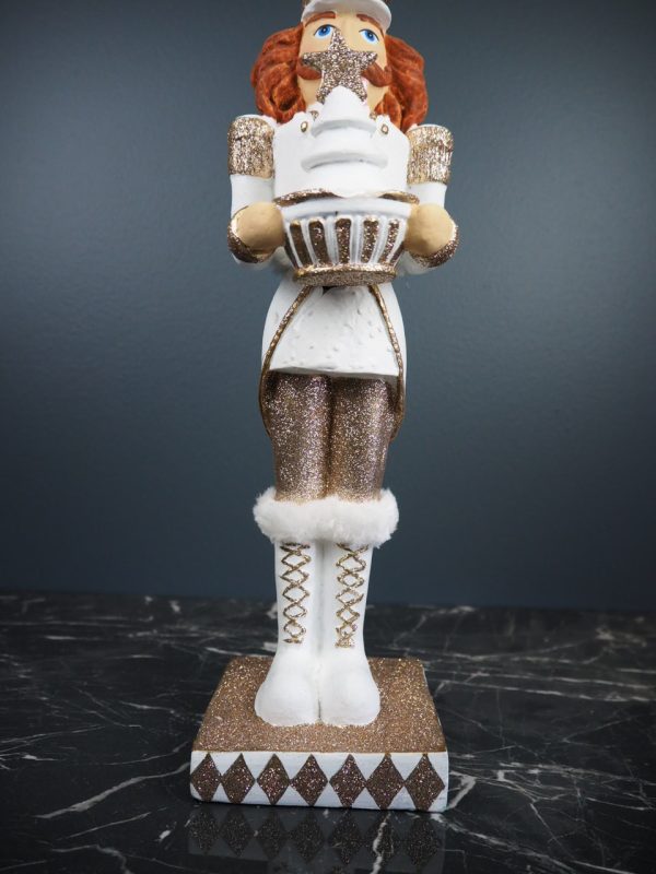 Long hair nutcracker w/xmas tree white - Image 4