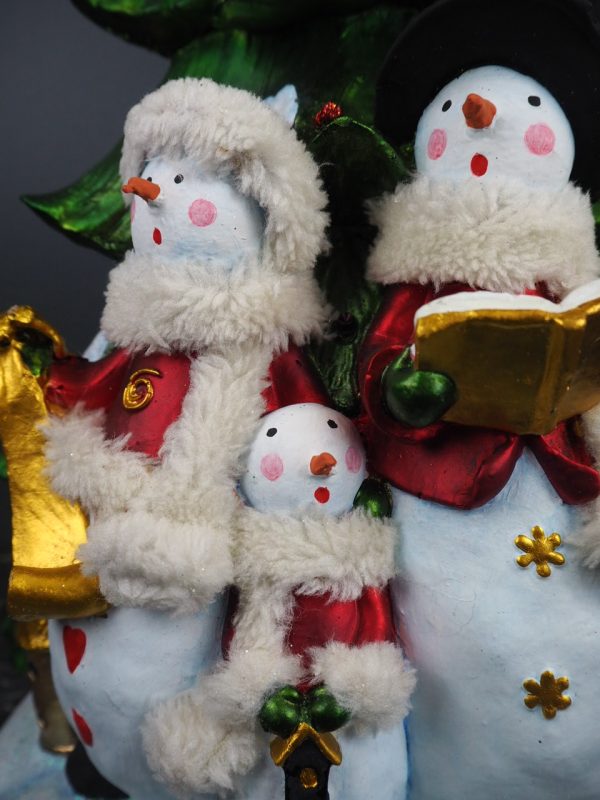 Christmas tree snowman family w/ fur - Image 4