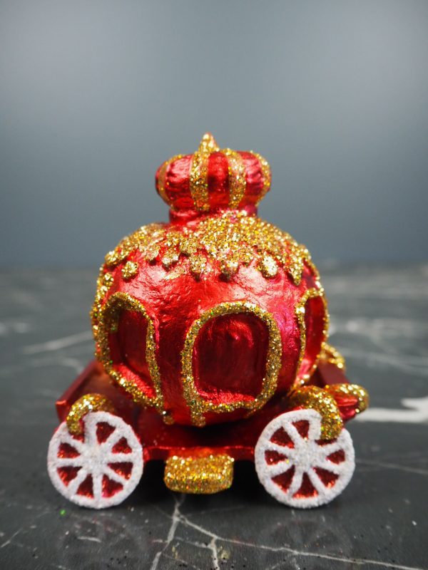 Jeweled pumpkin carriage in satin red w/ gold glits orn - Image 3