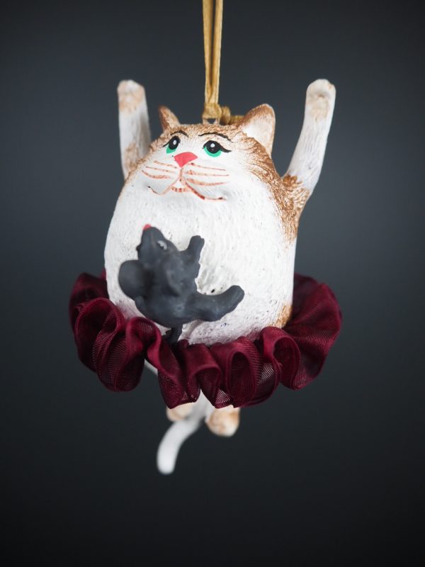 Fat cat w/ mouse on tummy with red fabskirt orn - Image 2