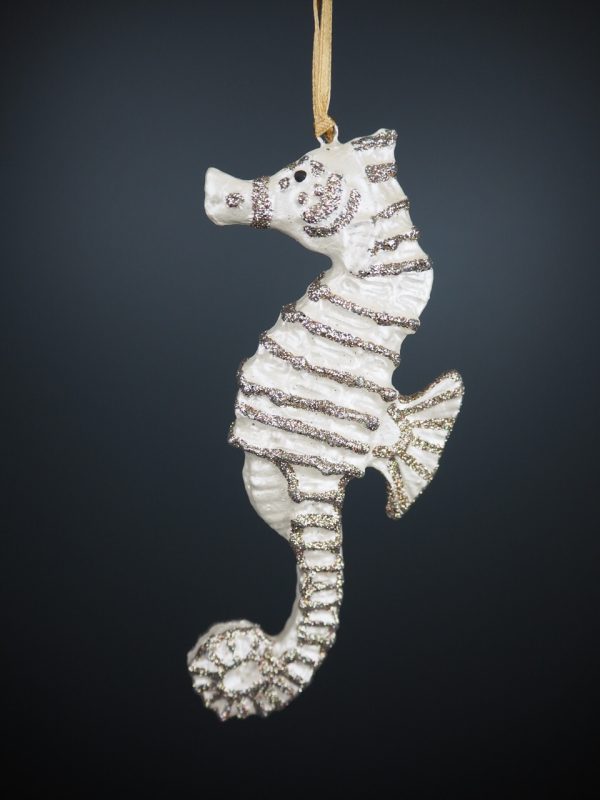 Seahorse in pearlwhite w/ glits orn