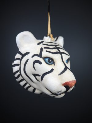 Tiger head  white ant