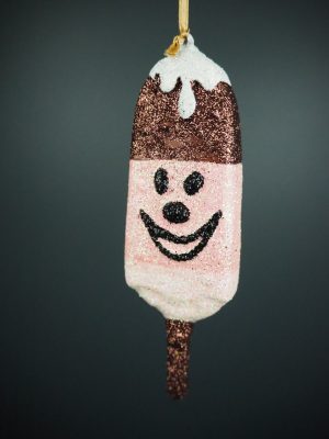 Smiling popsicle fading coffee