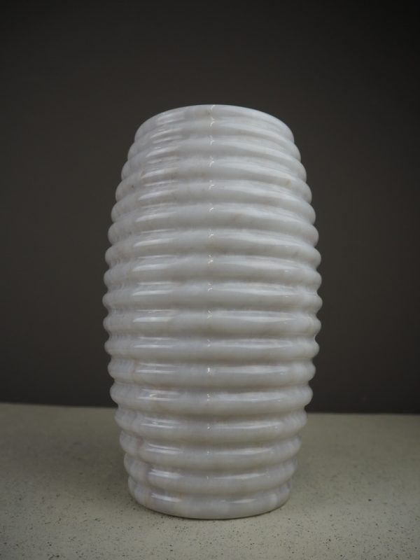 Julienta marble vase - Image 2