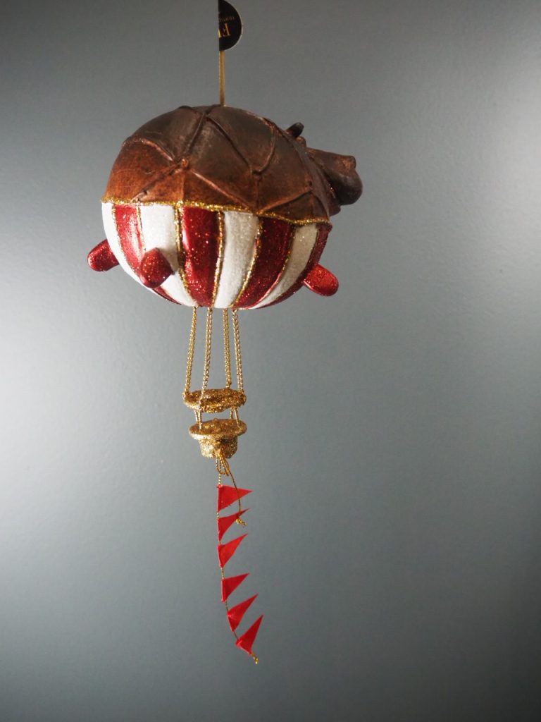 Hippo balloon latex /red white & glit orn - Image 3