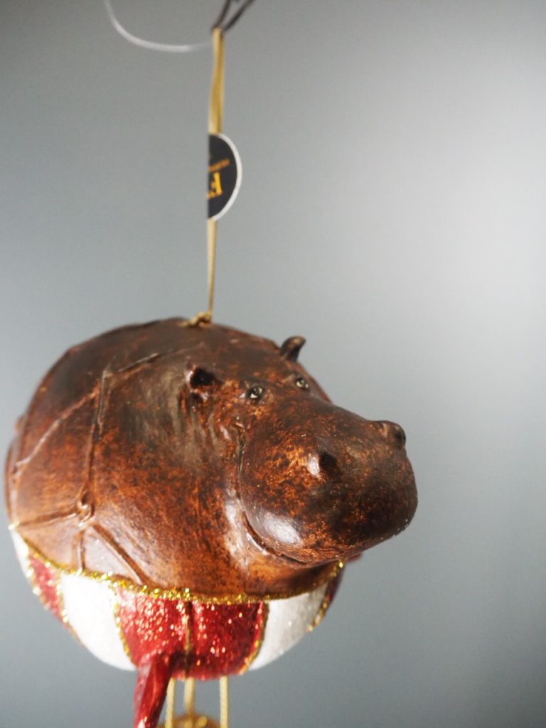 Hippo balloon latex /red white & glit orn - Image 17