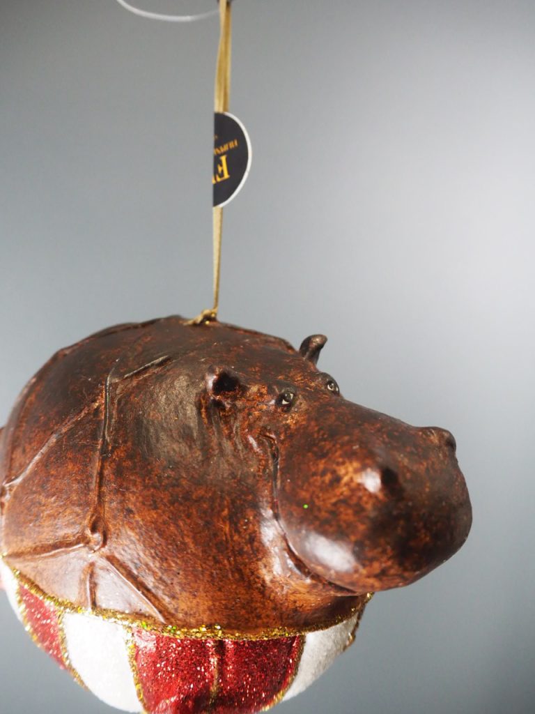 Hippo balloon latex /red white & glit orn - Image 19