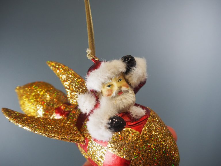 Santa rocket red/gold  fur - Image 17