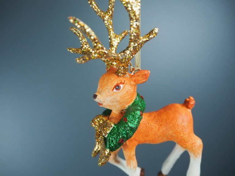 Rudolph w wreath brown /gold horn glit - Image 7
