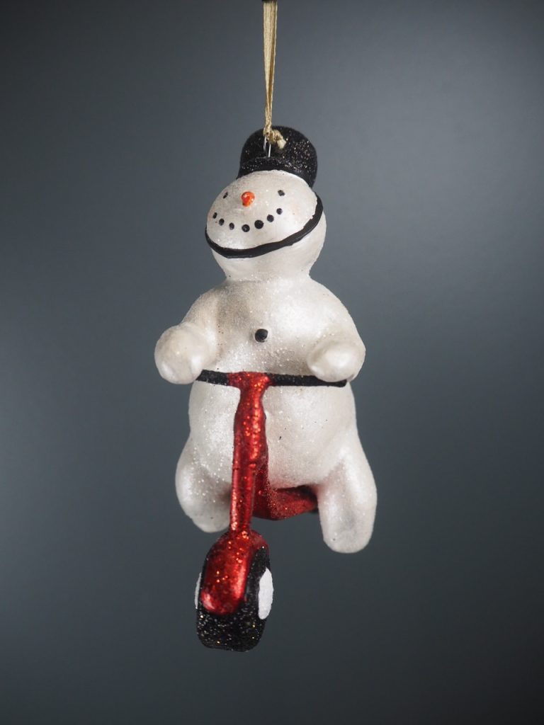 Police Snowman whi glits & red scooter - Image 3