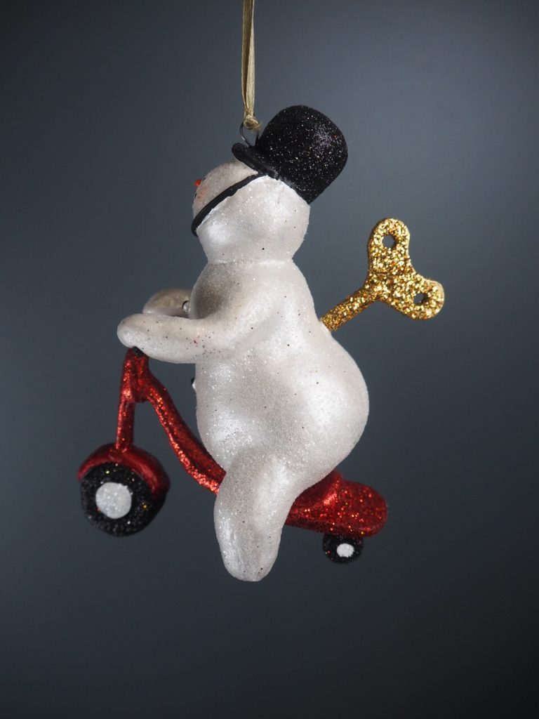 Police Snowman whi glits & red scooter - Image 4