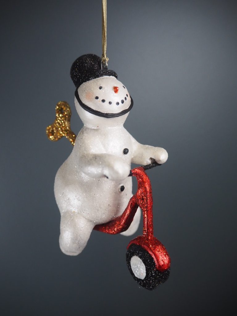 Police Snowman whi glits & red scooter - Image 5