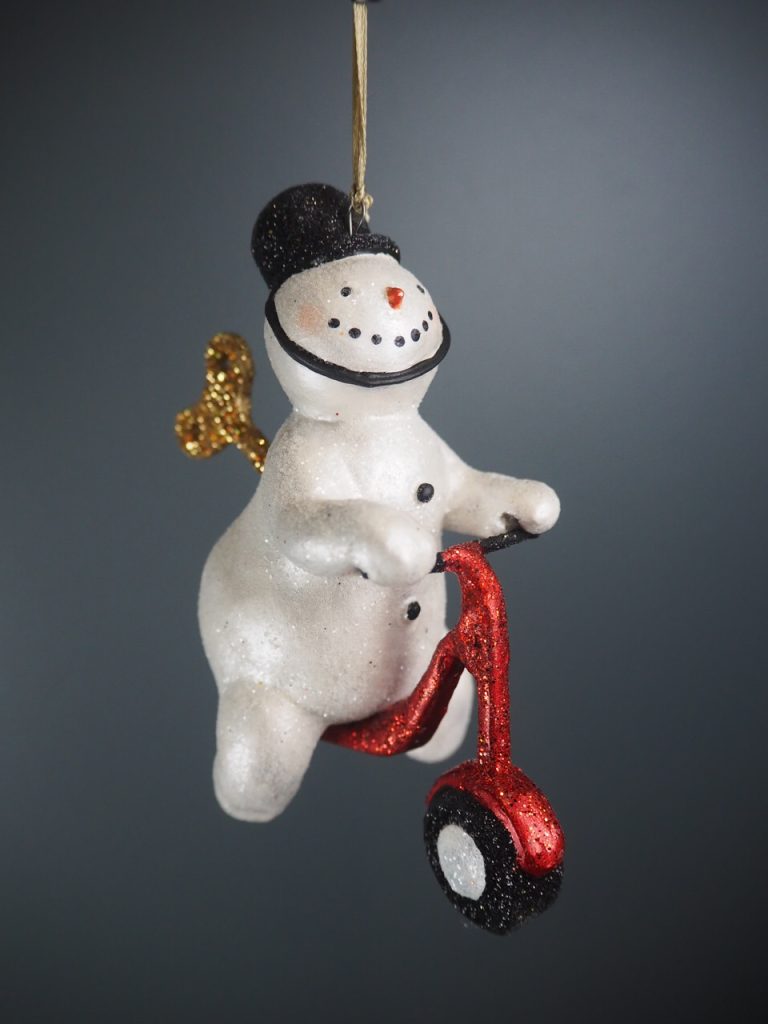 Police Snowman whi glits & red scooter - Image 6