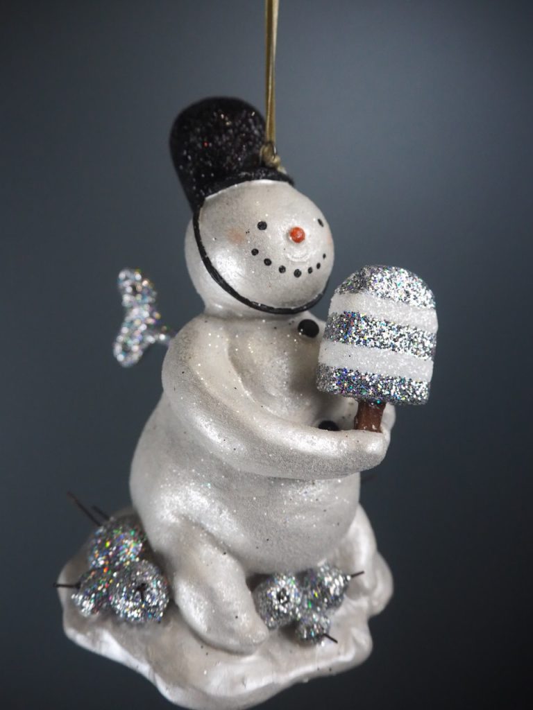 Police snowman holdsilver/wh ice pop - Image 3