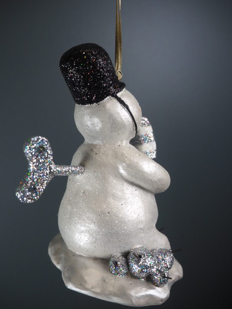 Police snowman holdsilver/wh ice pop - Image 5