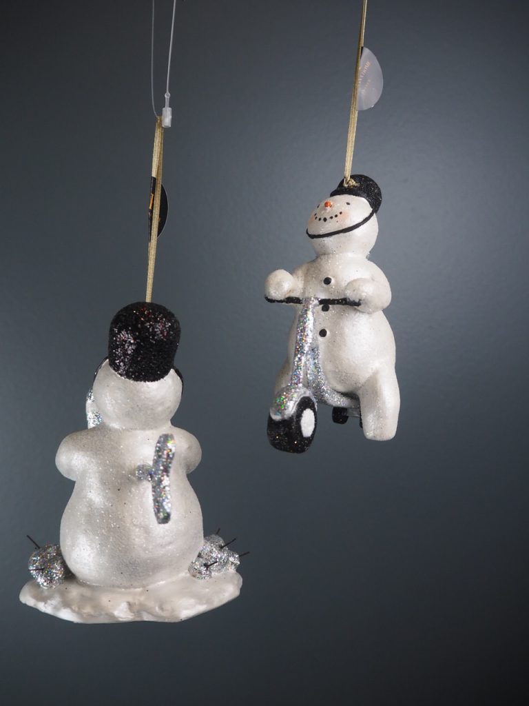 Police snowman holdsilver/wh ice pop - Image 9
