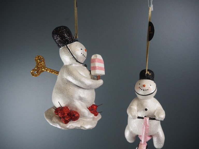 Police snowman wh.glits  pink scooter orn - Image 9