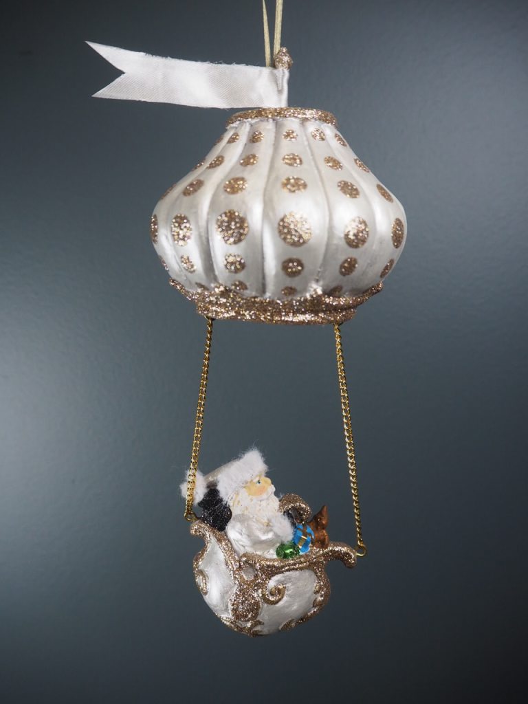 Santa air balloon in p.whi w/ polka orn