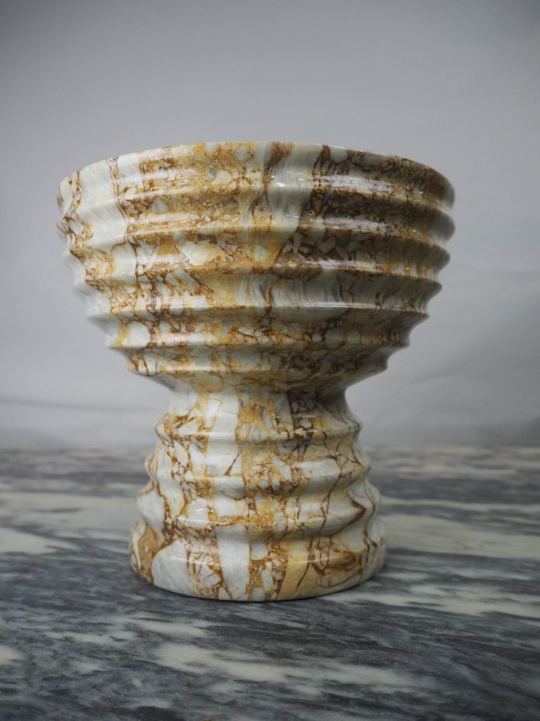 Ribbed Pedestal bowl Ribbed foot - Image 2