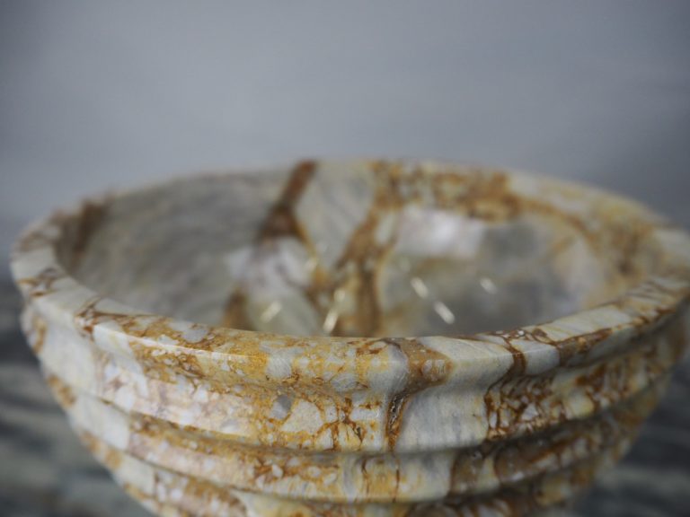 Ribbed Pedestal bowl Ribbed foot - Image 5
