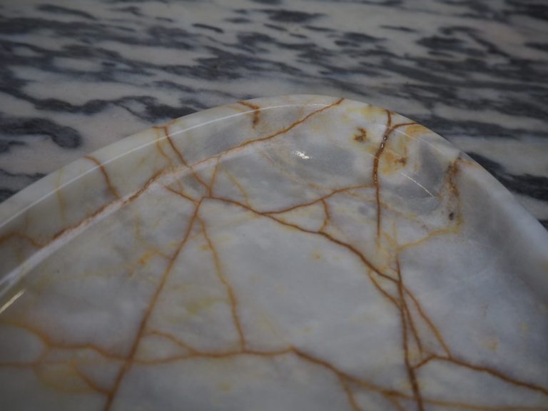 Irregular Tray - Image 5