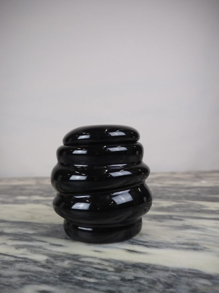 Hive candle the night - Image 2