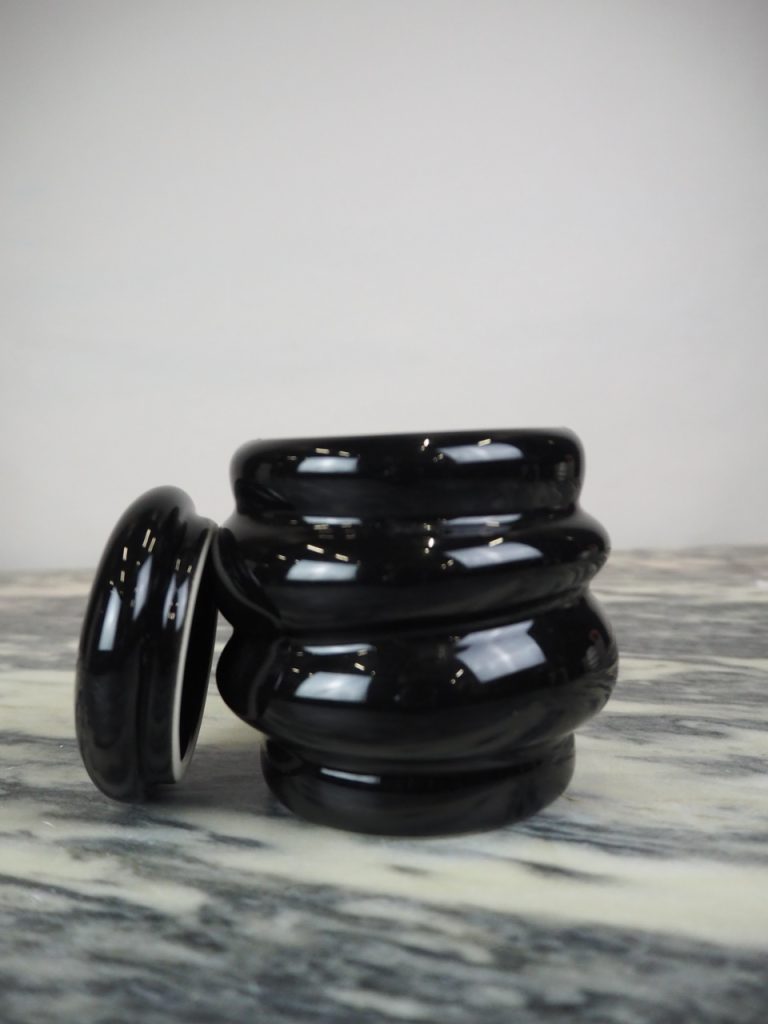 Hive candle the night - Image 6