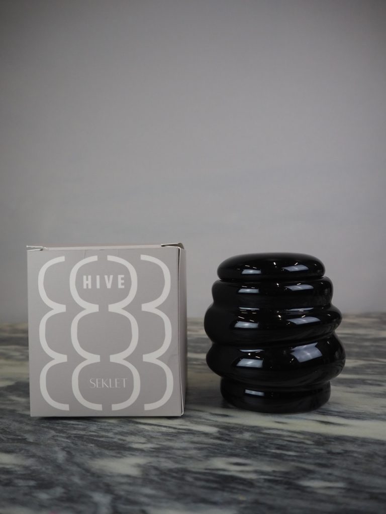 Hive candle the night - Image 12