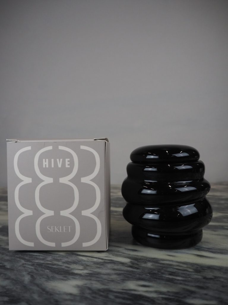 Hive candle the night - Image 13