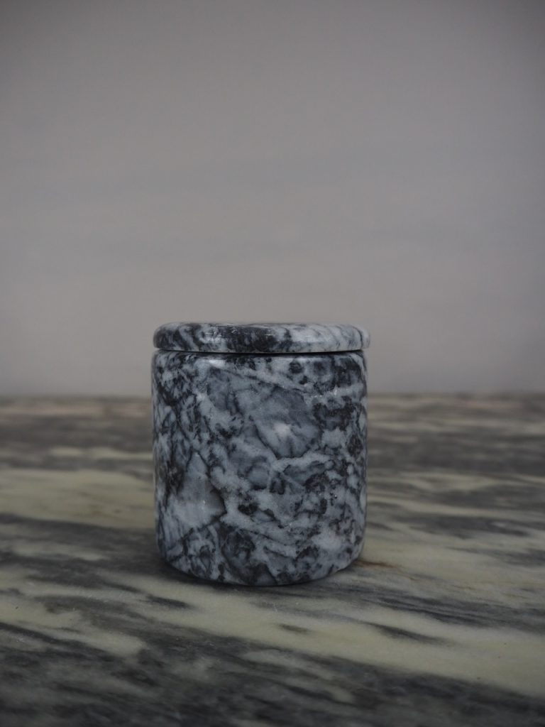 Marble candle Seklet grey - Image 6