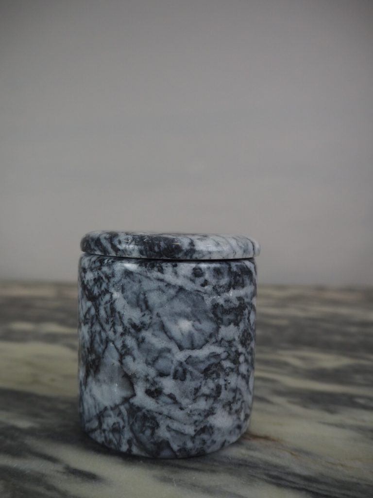 Marble candle Seklet grey - Image 10