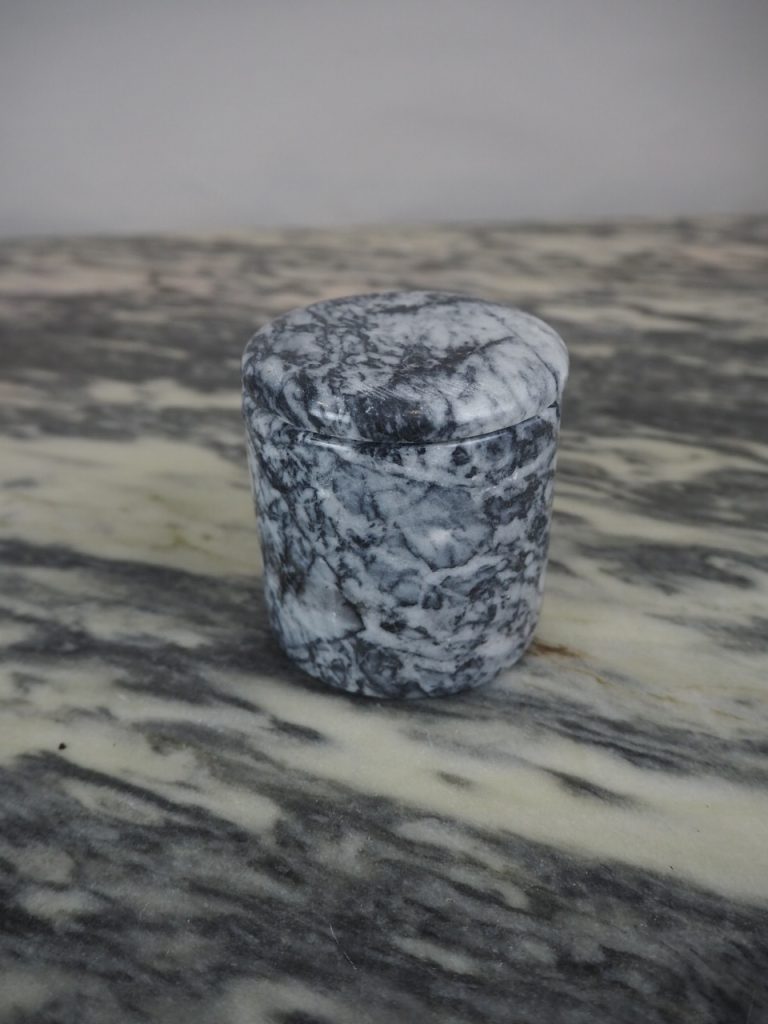 Marble candle Seklet grey - Image 16