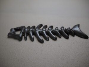 Fish bone opener