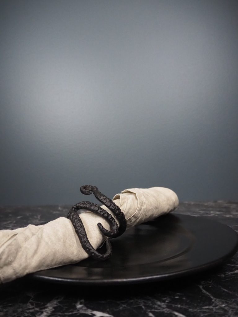 Tentacles napkin ring