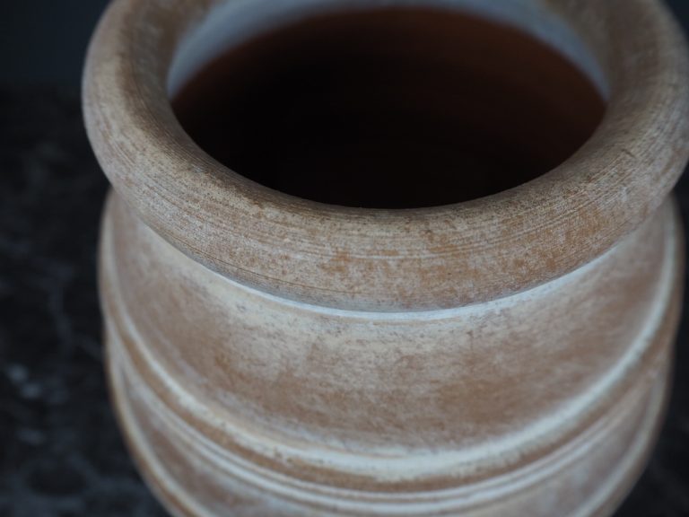 Corinthia vase - Image 5