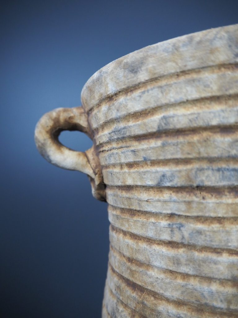Serenia vase w handle - Image 3