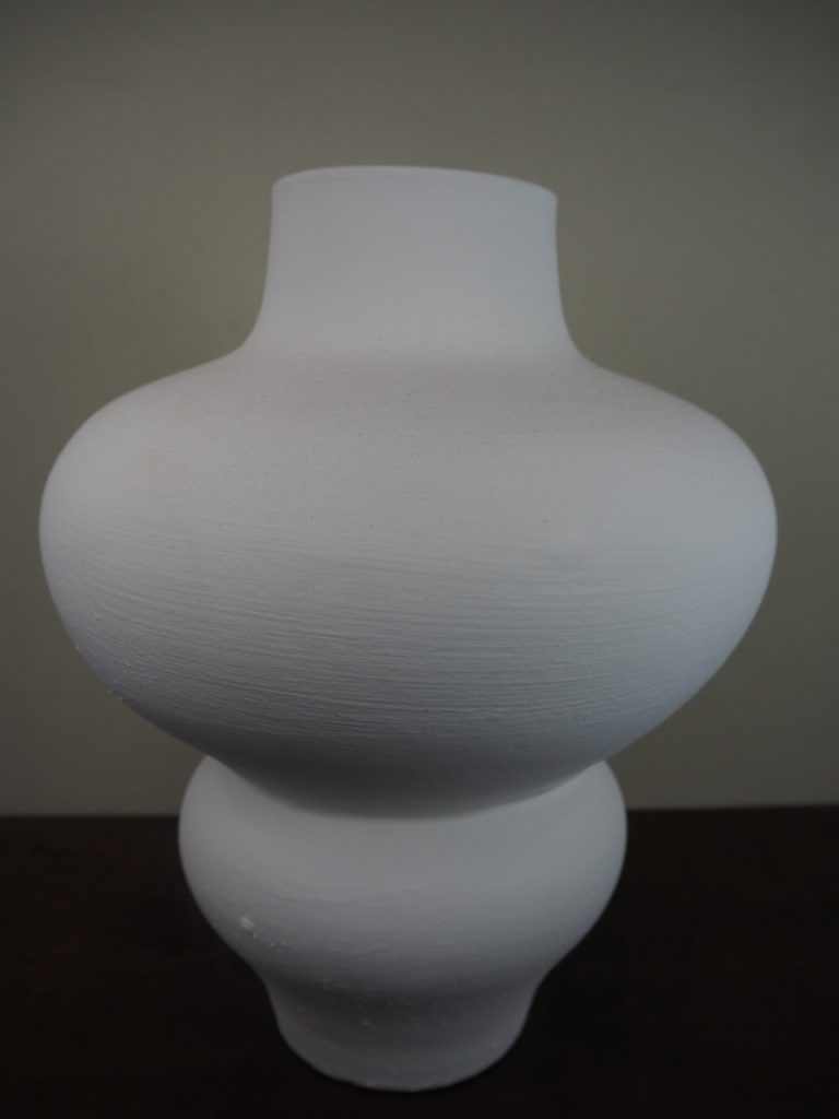 Opal white vase - Image 5