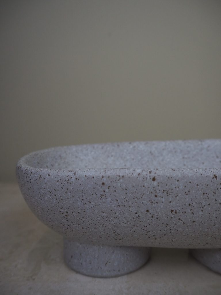 Bowl on foot - Image 3