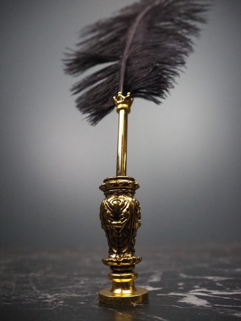 Pen holder w stamp - Image 3