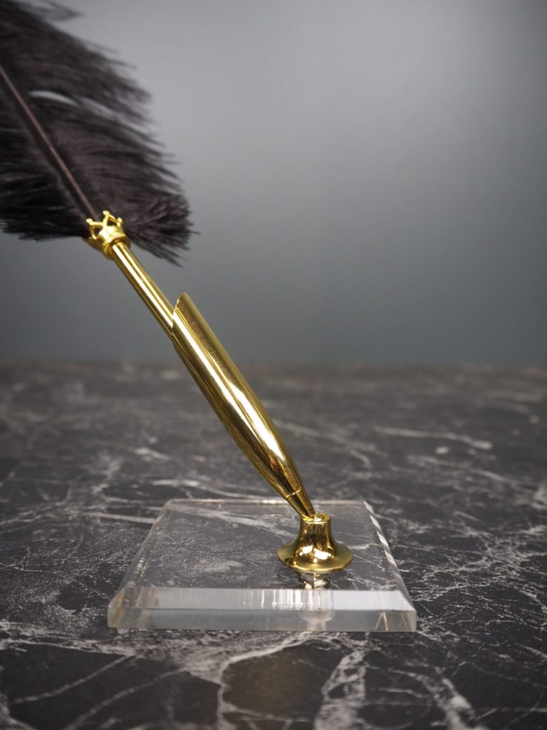 Pen holder w stand - Image 5