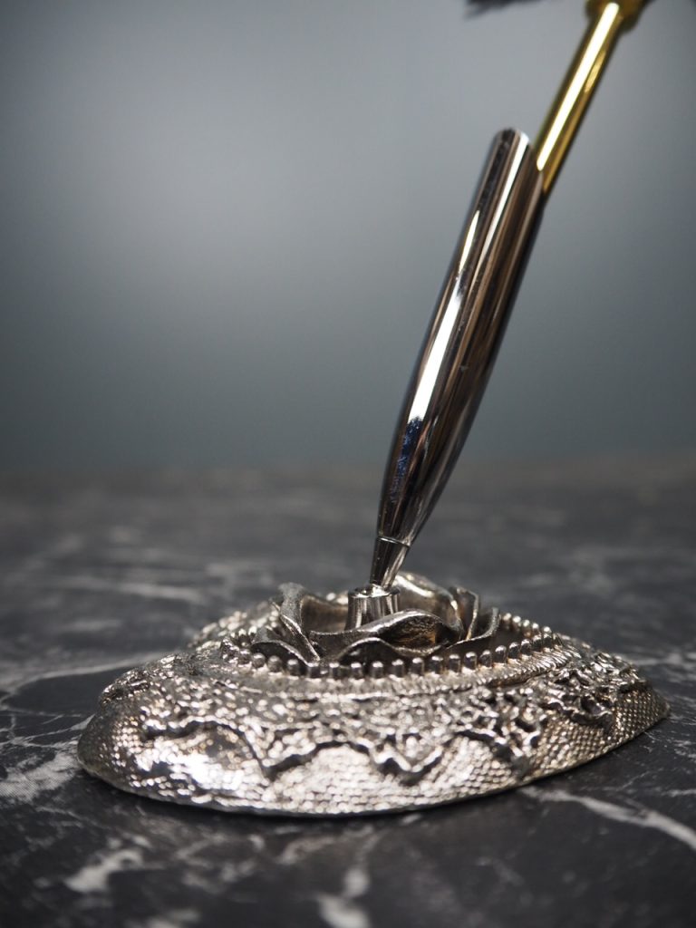 Pen holder - Image 5