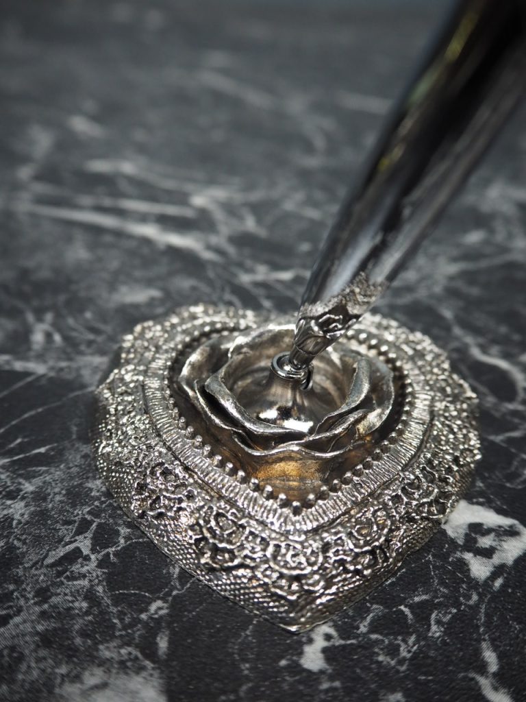 Pen holder - Image 7